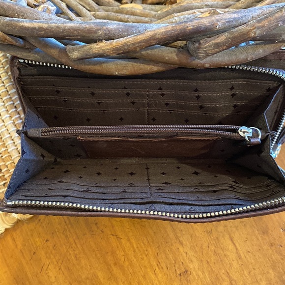 2 Wallets: Fossil & DAKS - Picture 4 of 4